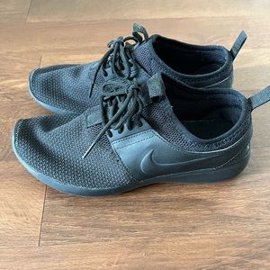 Women’s Nike Size 8.5